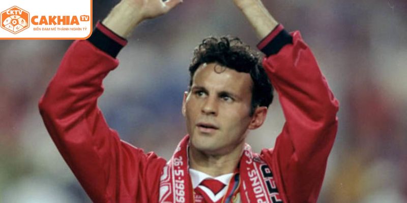 Huyền Thoại MU Ryan Giggs - Ông Vua Danh Hiệu Old Trafford 3 Huyền thoại Manchester United đạt danh hiệu ở trời Âu